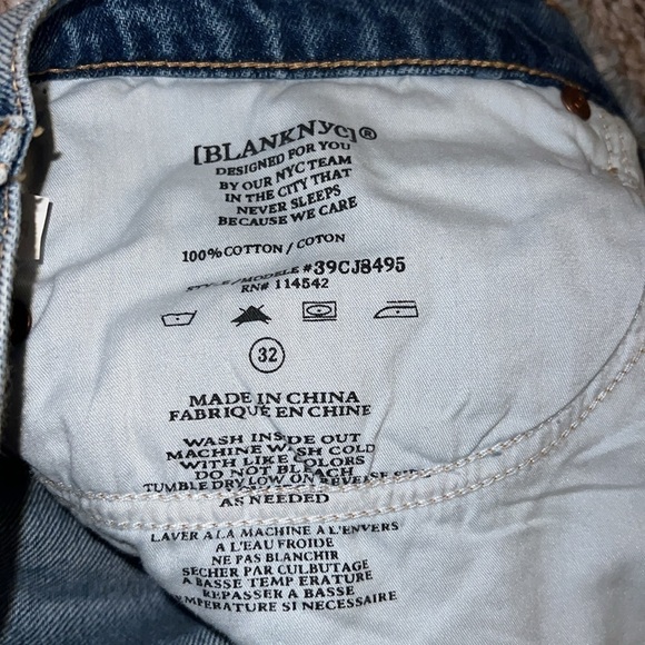 {Blank NYC Denim Button Up Distressed Cut Off Shorts Size 32} - Picture 7 of 12